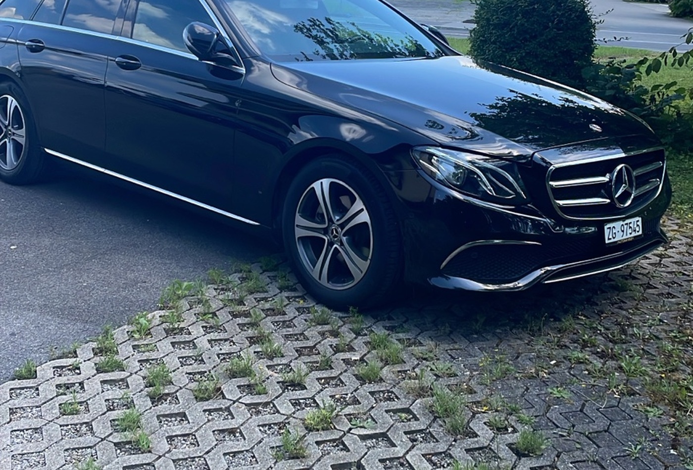 Mercedes E-Class vorne